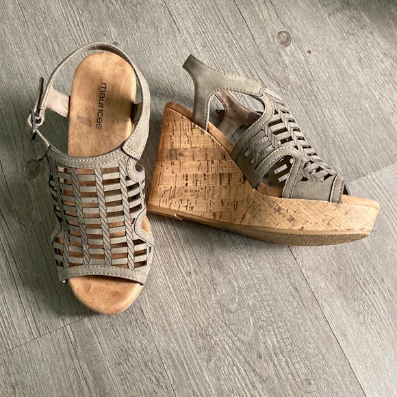 🎉HP🎉Like New Maurices Woman’s Francie Gray Strappy Cork Wedge Heels - Picture 4 of 9
